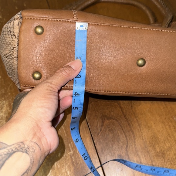 CHI BY CARLOS FALCHI LAMB SKIN LEATHER SNAKE SKIN SATCHEL - Picture 6 of 12